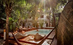 Che Tulum Hostel&Bar